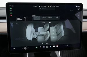 Tesla Model 3 bild 19