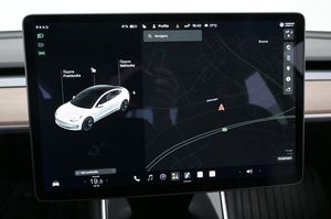 Tesla Model 3 bild 21