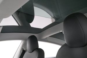 Tesla Model 3 bild 25
