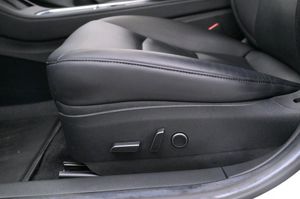 Tesla Model 3 bild 11