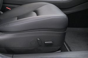 Tesla Model 3 bild 13