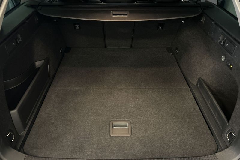 Volkswagen Passat bild 14