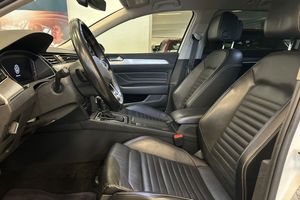 Volkswagen Passat bild 11