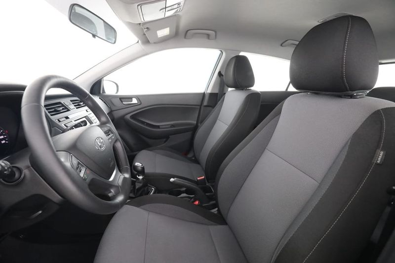 Hyundai i20 bild 11