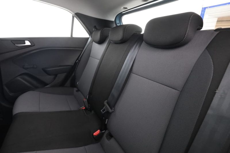 Hyundai i20 bild 15