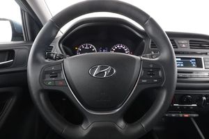 Hyundai i20 bild 19