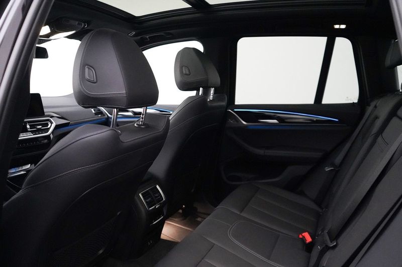 BMW iX3 bild 11