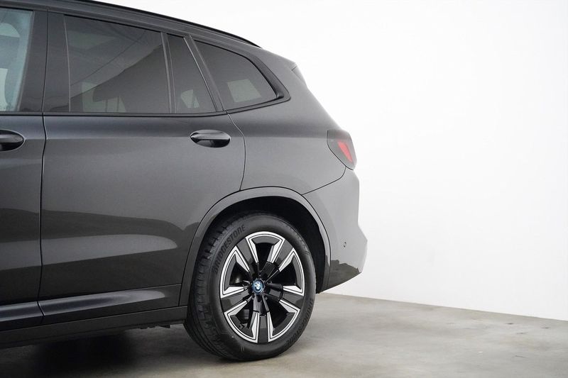 BMW iX3 bild 3