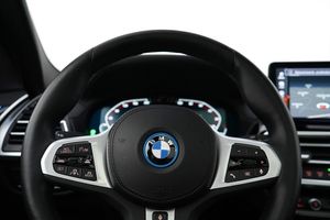 BMW iX3 bild 13