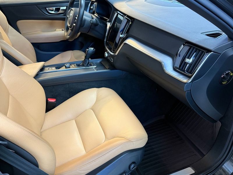Volvo V60 bild 8