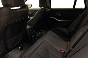 BMW 330 bild 14