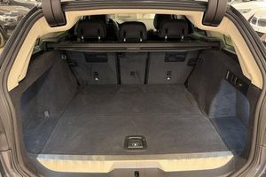 BMW 330 bild 10