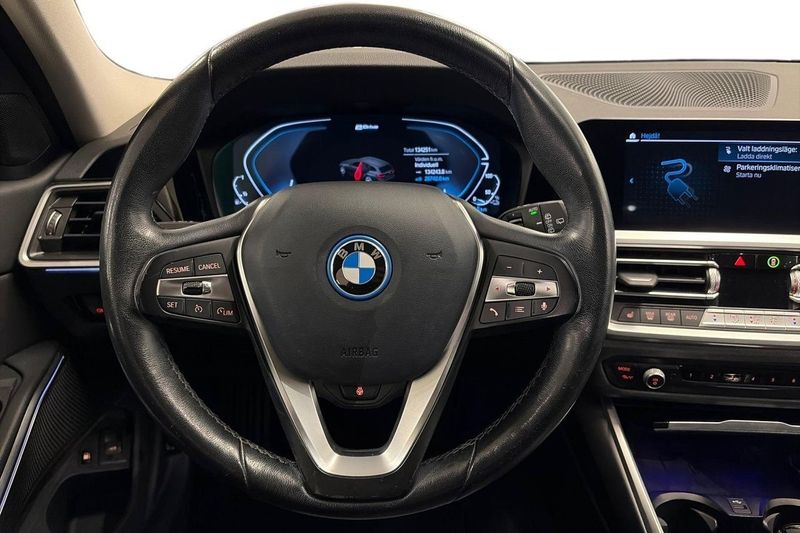 BMW 330 bild 16