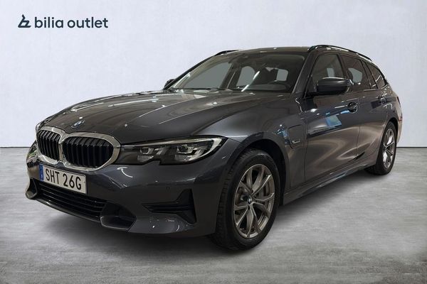 BMW 330 e xDrive Touring Sport line / Navi / Drag / HiFi / Skinn - 2022