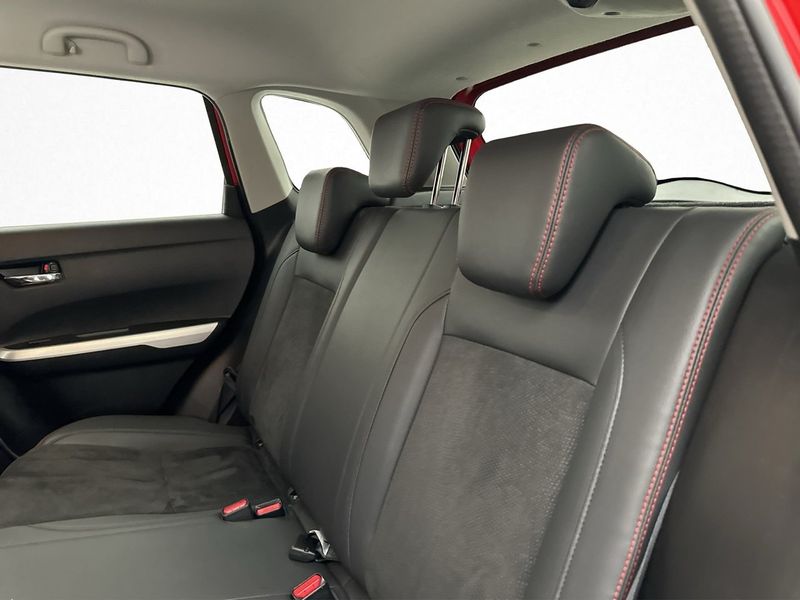 Suzuki Vitara bild 13