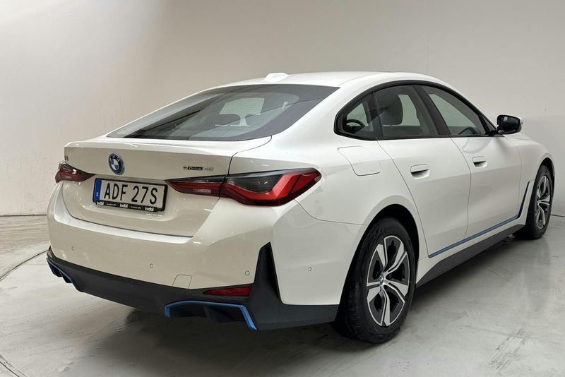BMW i4 bild 3