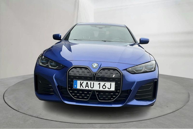 BMW i4 bild 4