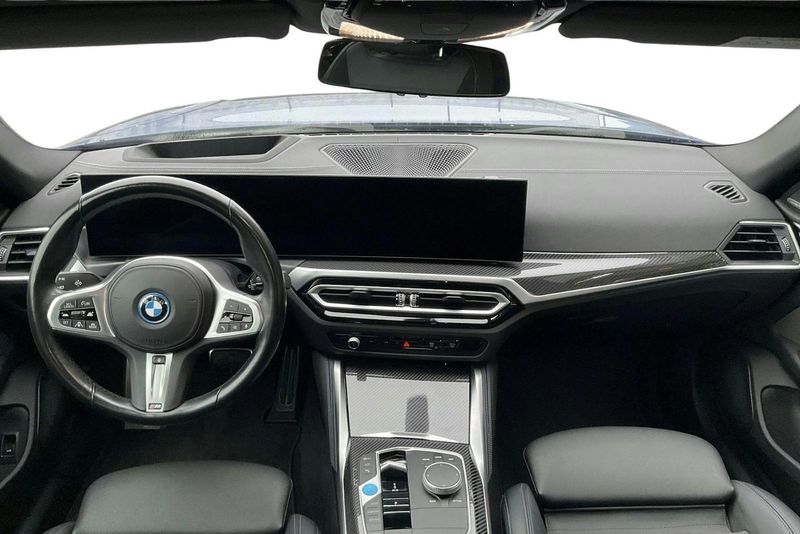 BMW i4 bild 6