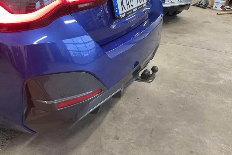 BMW i4 bild 16