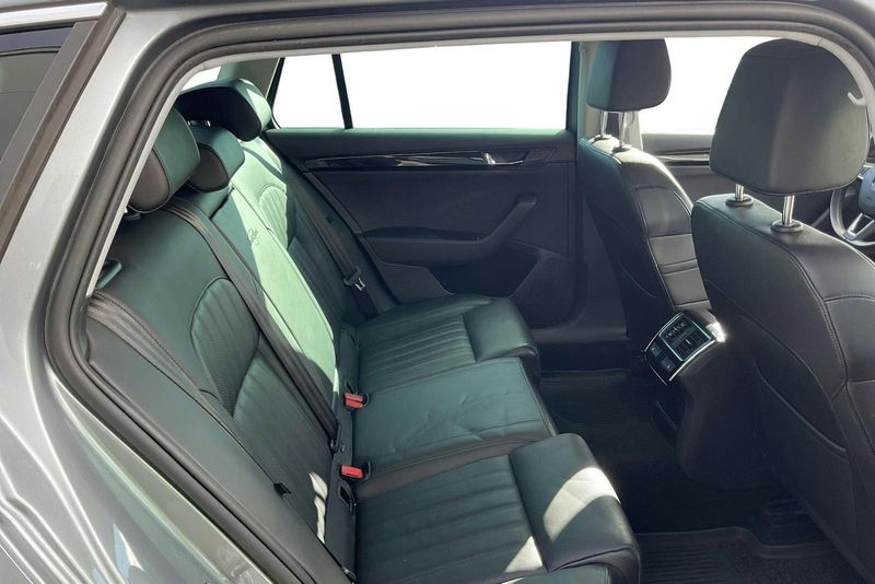 Skoda Superb bild 8