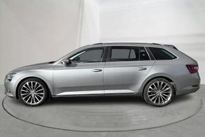 Skoda Superb bild 2