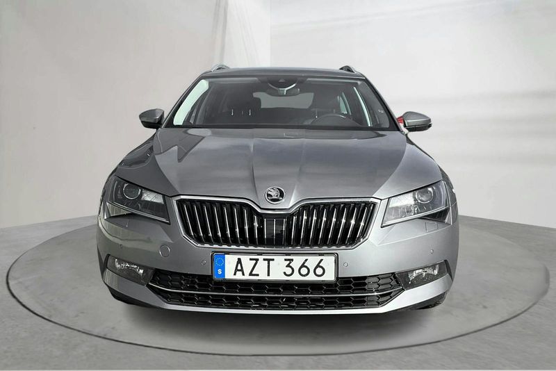 Skoda Superb bild 4