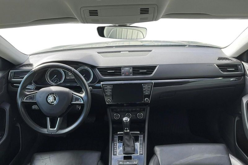 Skoda Superb bild 6