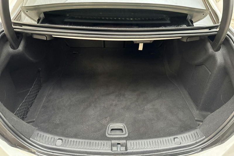 Mercedes E220 bild 9