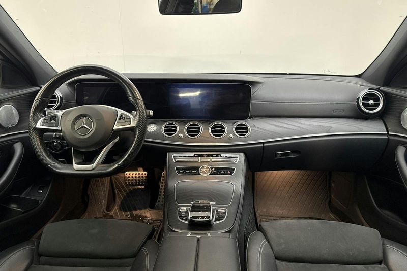 Mercedes E220 bild 6