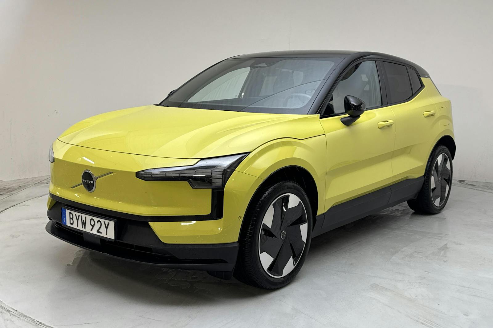 Volvo EX30