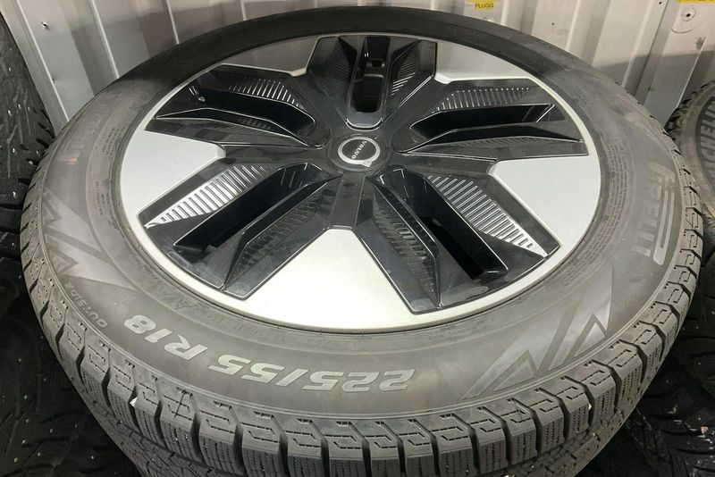 Volvo EX30 bild 16