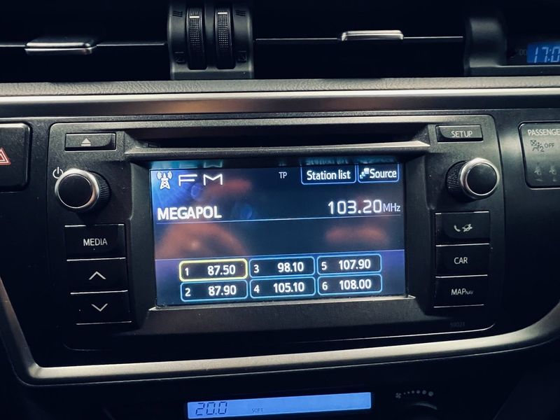 Toyota Auris bild 18
