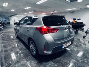 Toyota Auris bild 7