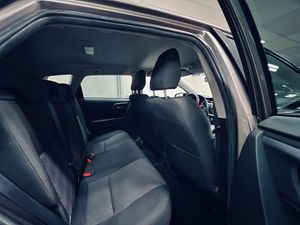Toyota Auris bild 23