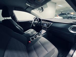 Toyota Auris bild 9