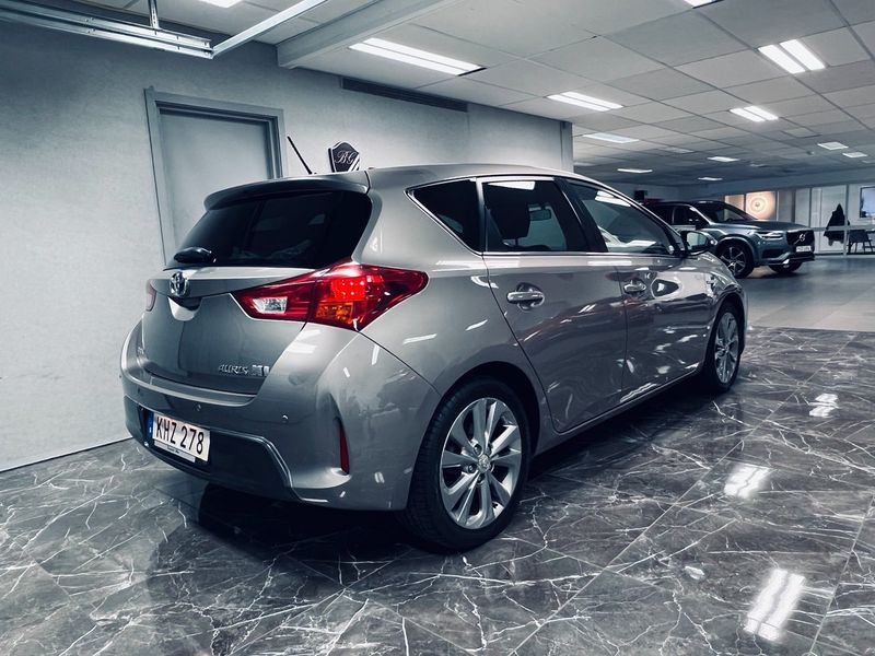 Toyota Auris bild 5