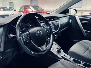 Toyota Auris bild 12