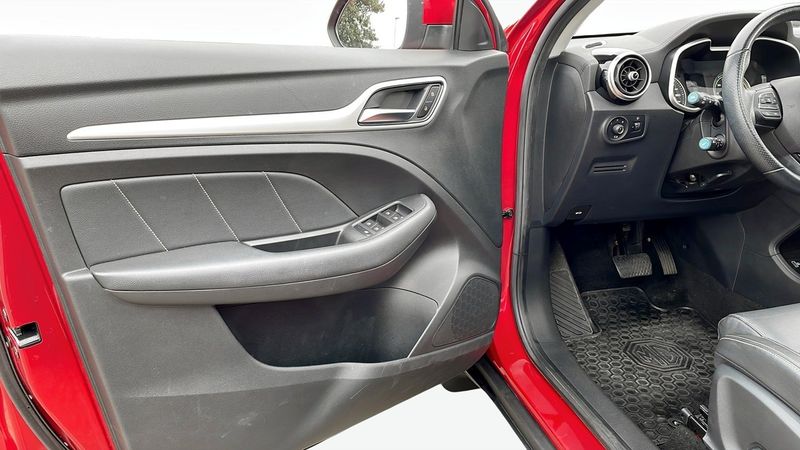MG ZS EV bild 11