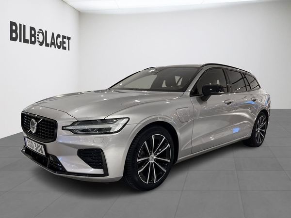 Volvo V60 T6 Plus Dark Edition - 2025