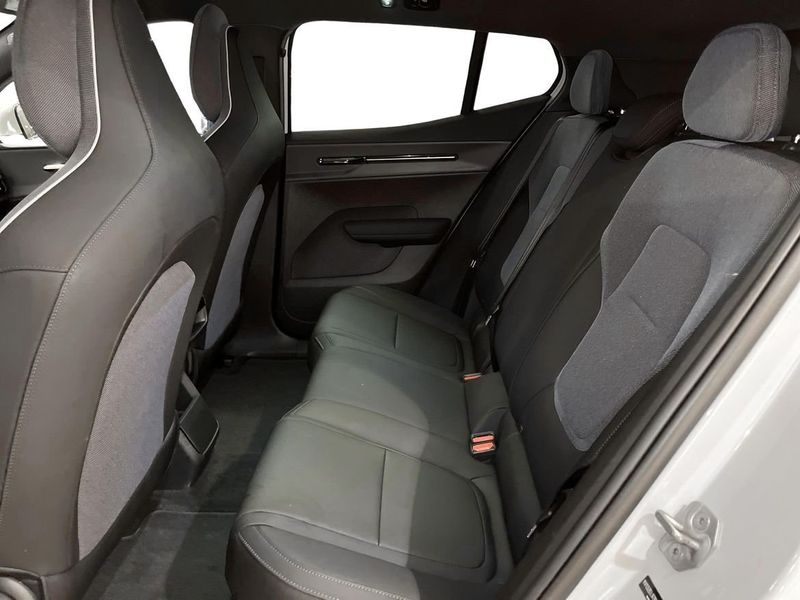 Volvo EX30 bild 7