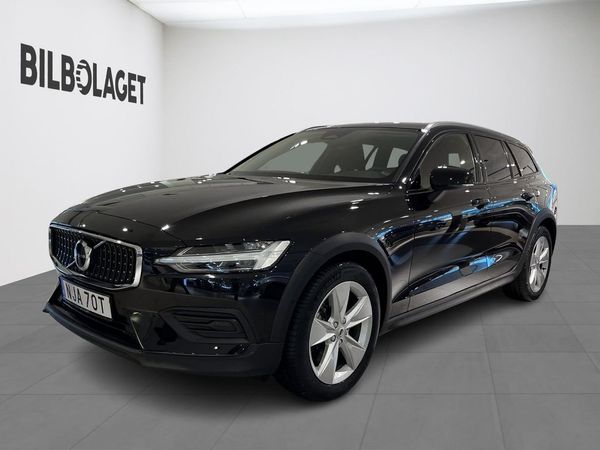 Volvo V60 Cross Country B5 AWD Bensin Core - 2024