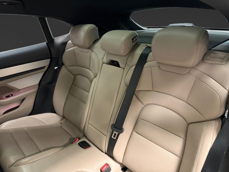 Porsche Taycan bild 11