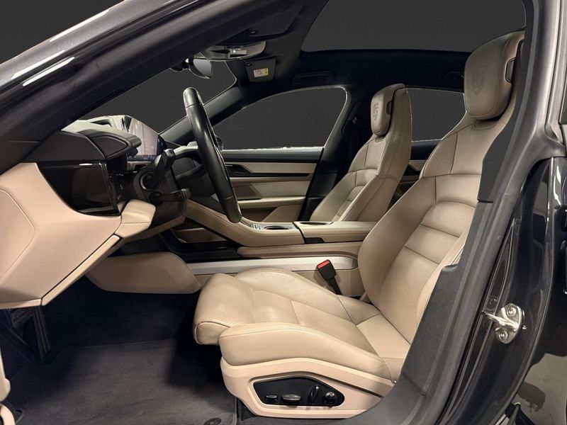 Porsche Taycan bild 8