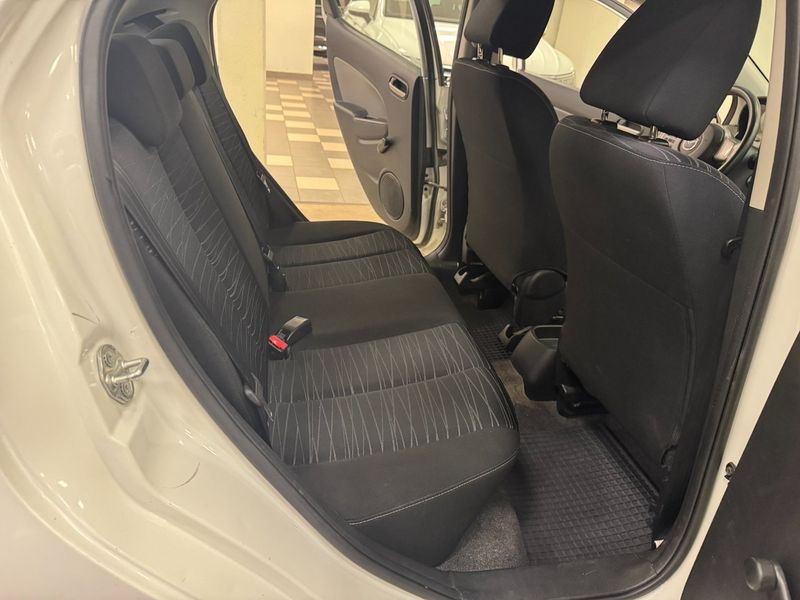 Mazda 2 bild 8