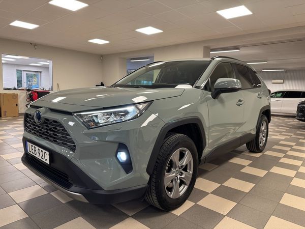 Toyota RAV4 Hybrid AWD-i E-CVT Active Backkamera Drag s/v hjul - 2022