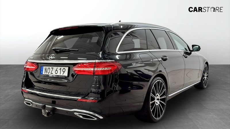 Mercedes E220 bild 2