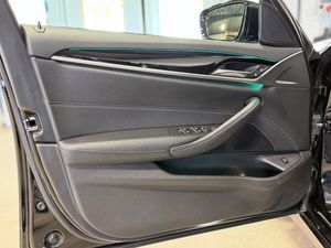 BMW 530 bild 14
