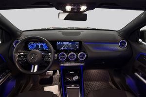 Mercedes EQA300 bild 7