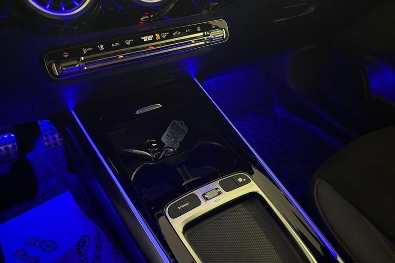 Mercedes EQA300 bild 12