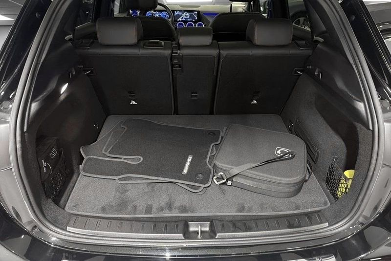 Mercedes EQA300 bild 14